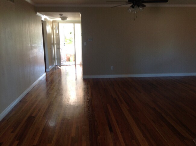 Foto del edificio - 16061 Placid Dr