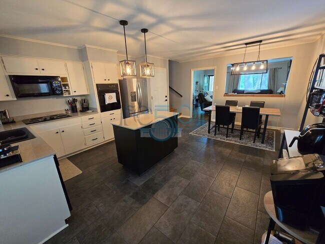 Foto del edificio - Updated Midtown is a MUST see!