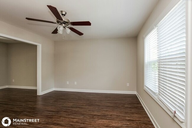 Foto del edificio - 510 Rogers Lake Rd E, Kannapolis, NC 28083