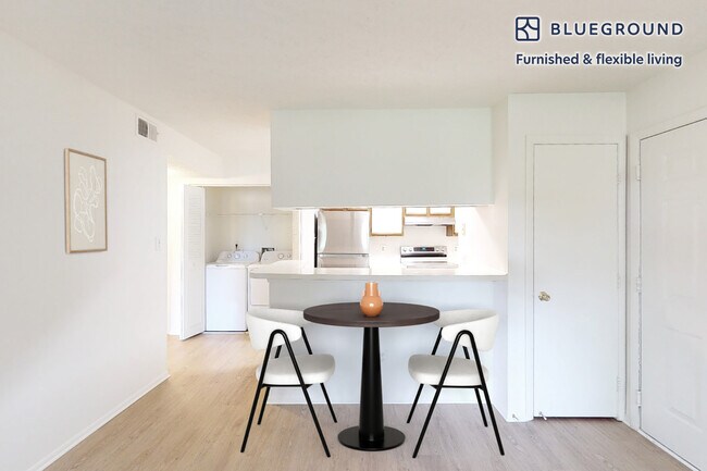 Foto del edificio - 5441 Columbia Rd