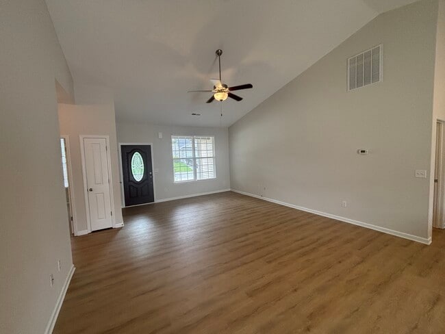 Building Photo - 115 Bascom Ct