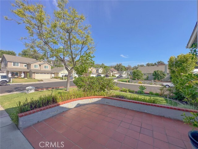 Building Photo - 21115 Briarwood Ln