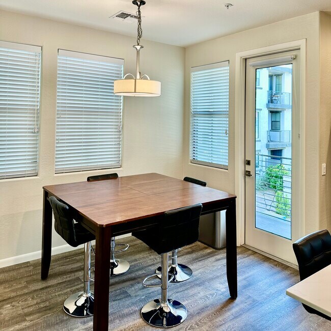 Foto del edificio - 2090 S Dorsey Ln
