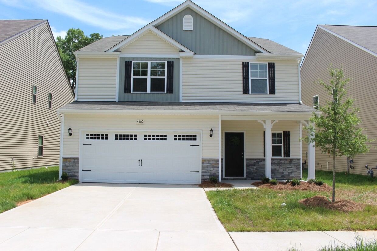 Charlotte Area - 3BD/2.5BA Beautiful Sing... - Charlotte Area -  3BD/2.5BA Beautiful Sing...