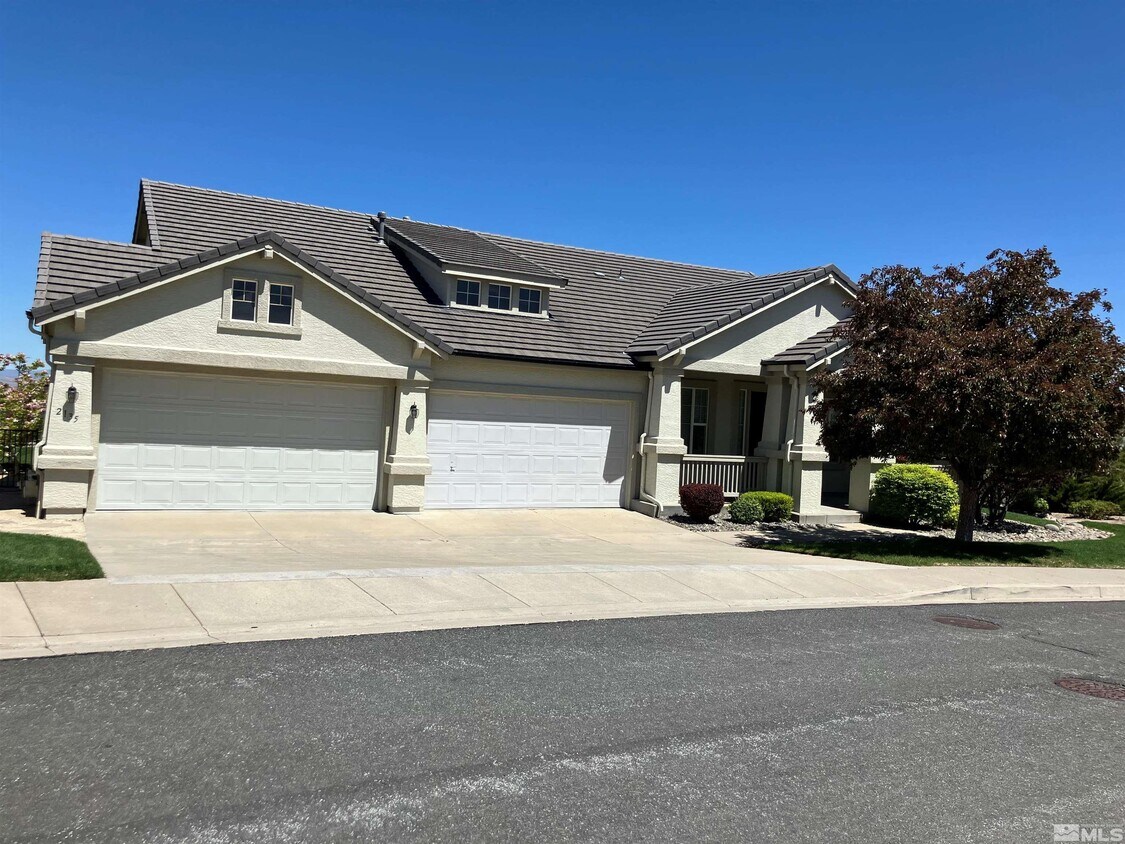 Primary Photo - 2135 Kingman Ct