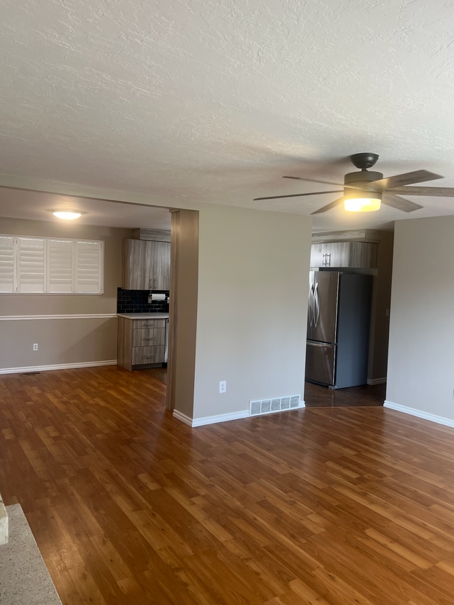 Building Photo - 2636 W Tamra Dr