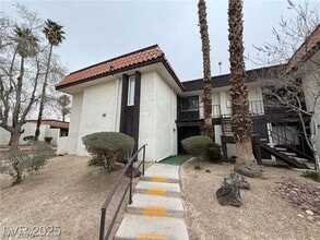 Building Photo - 1405 Vegas Valley Dr