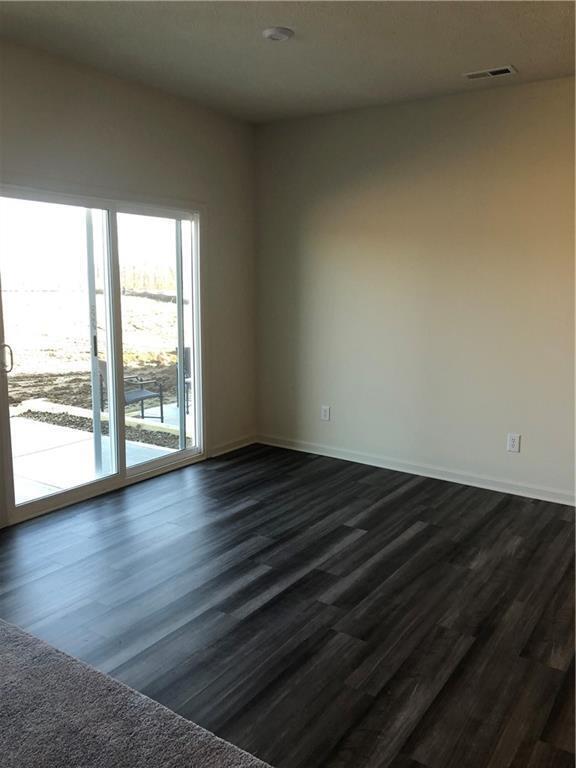 Foto del edificio - 14326 Ludwell Ct