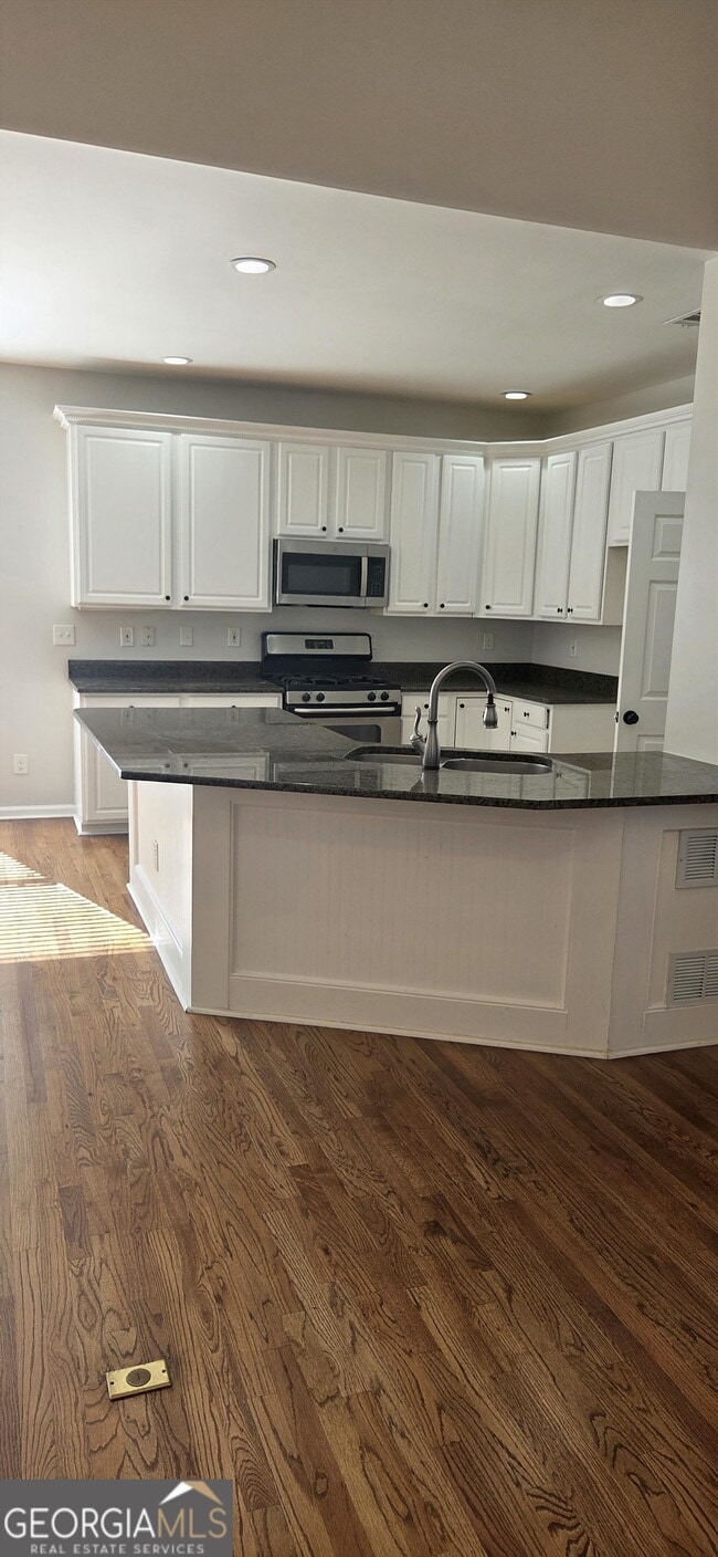 Foto del edificio - 3770 Glennvale Ct