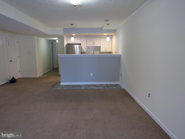 Building Photo - 7425 Shreve Rd