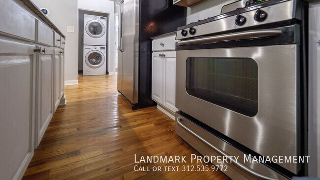 Foto del edificio - 1069 W 14th Pl