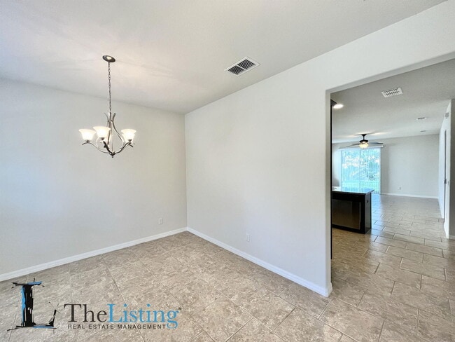 Building Photo - 7326 Azalea Cove Cir