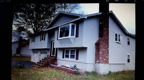 Building Photo - 27 Townsend Ave