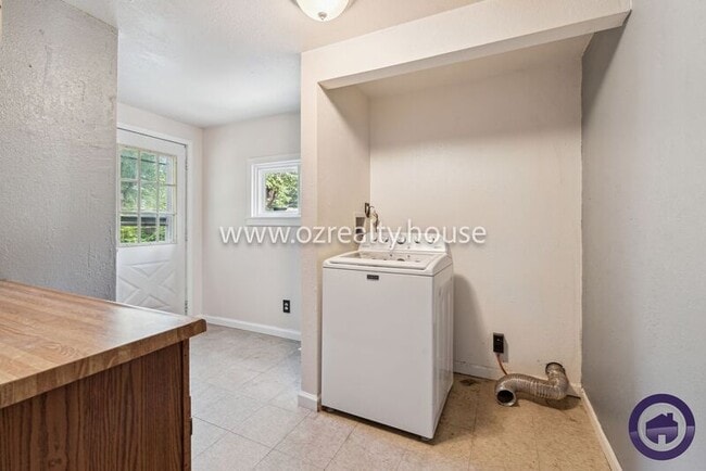 Foto del edificio - 1140 Joyce Ln