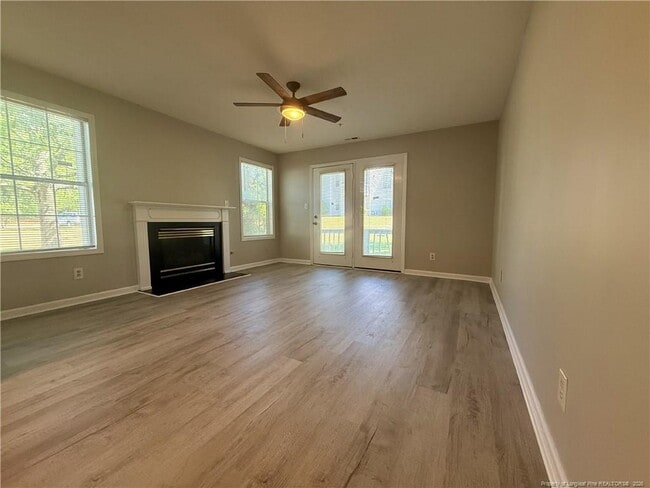 Building Photo - 224 Waterdown Dr