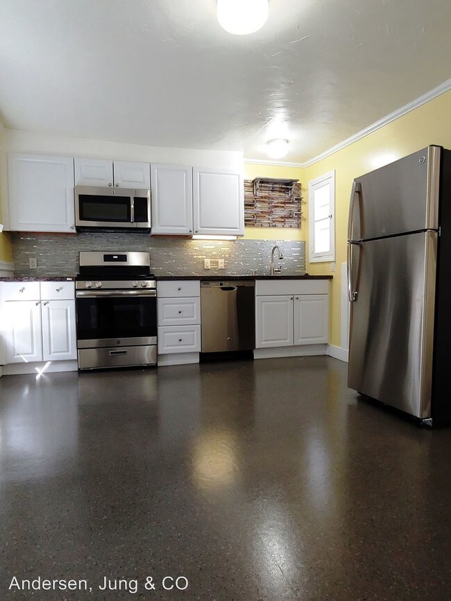 Building Photo - 1 br, 1 bath House - 645 Elizabeth Street #B