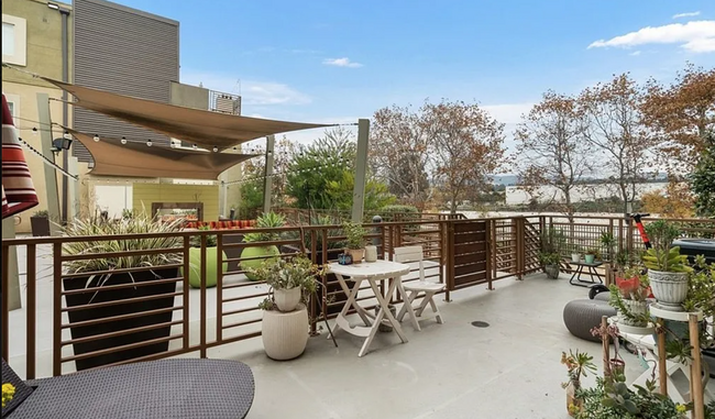 Huge patio with direct access to the LA River - 2978 Ripple Pl