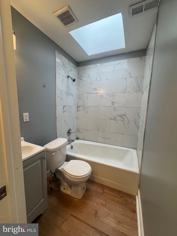 Foto del edificio - 3221 Lyndale Ave