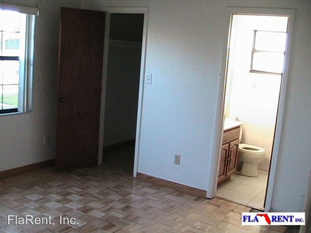 Building Photo - 10308 Brownwood Ave