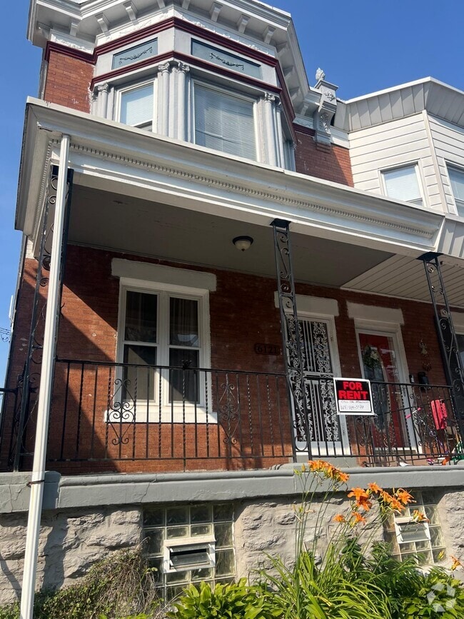 Building Photo - 6121 Ross St