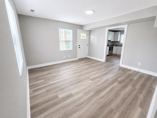 Building Photo - Welcome to West Eastland Townhomes!