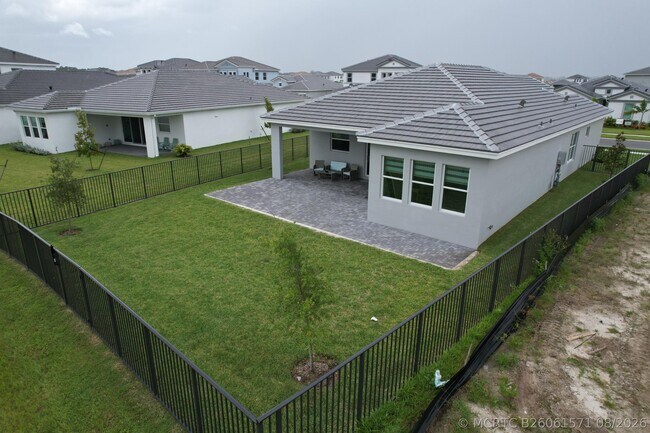 Building Photo - 14075 Spruce Pne Dr