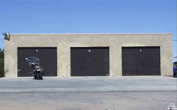 Foto del edificio - 13444 Mohawk Rd