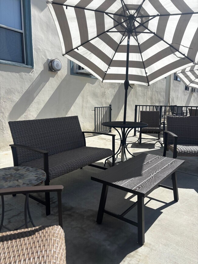 Foto del edificio - Studio with a view. Close to DTLA, Eagle R...