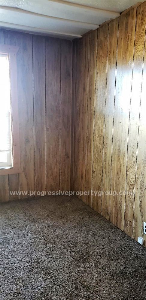 Building Photo - Charmin 2-bedroom, 1-bath