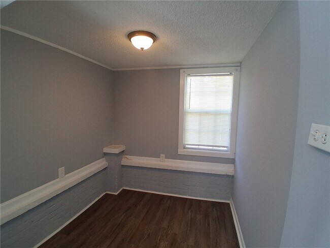 Building Photo - 506 Pinckney St