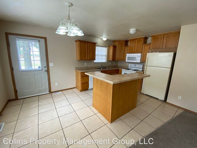 Building Photo - 2 br, 2 bath House - 1454 N Fulbright Ave