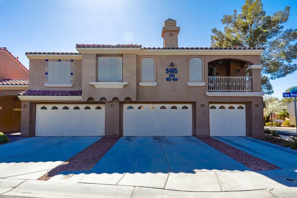 Foto principal - Painted Desert Golf Community Townhome