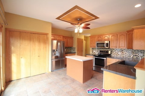 Building Photo - 6874 Dakota Dr