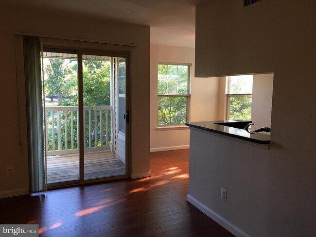 Building Photo - 1710 Abercromby Ct