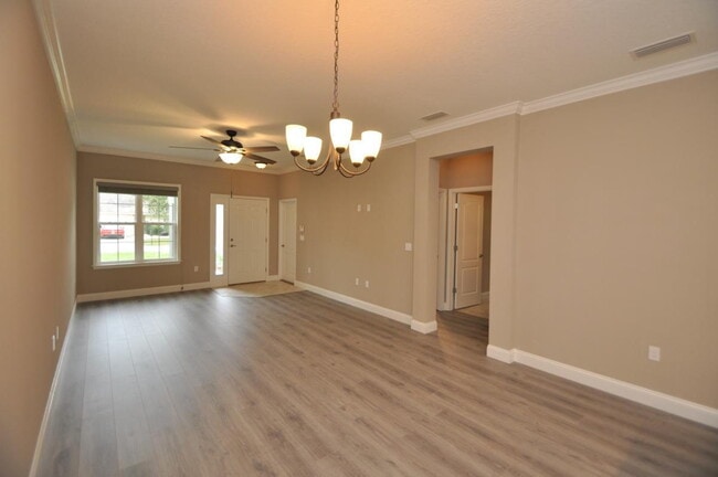 Foto del edificio - 3 Bed 2 Bath Modern Duplex in Seminole Woods