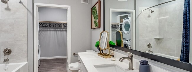 Building Photo - Comfort, Location & Value Combined!