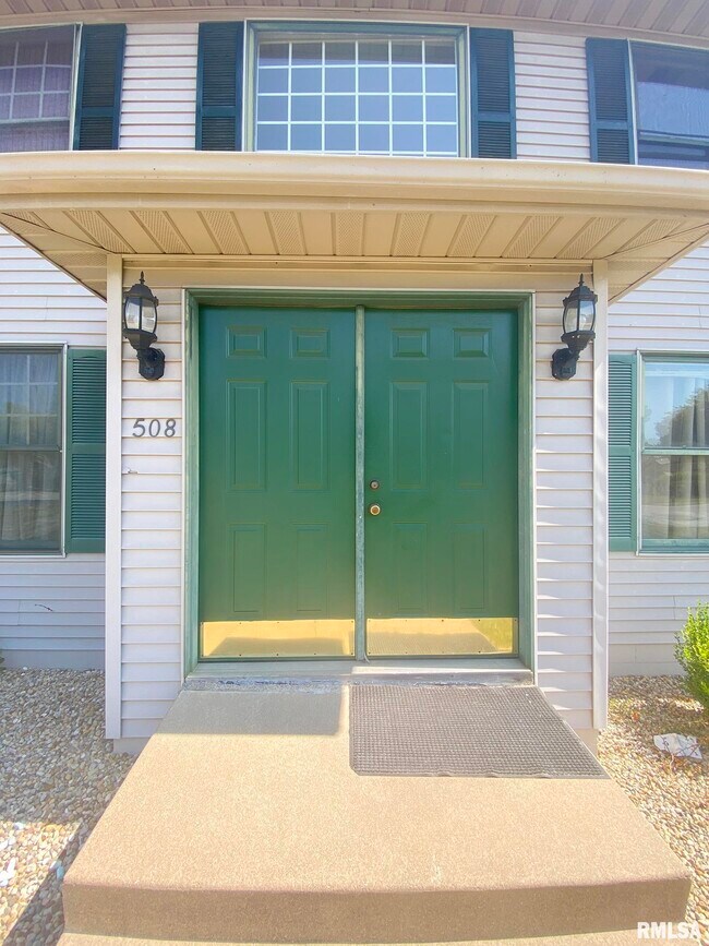 Building Photo - 508 Holland Rd
