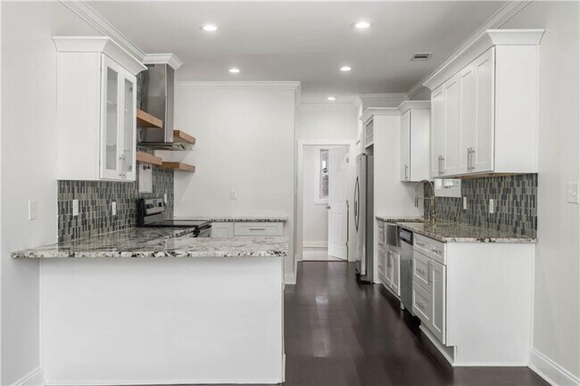 Building Photo - 954 Byron Dr SW