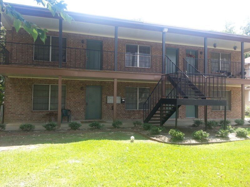 Primary Photo - 2235 North Street