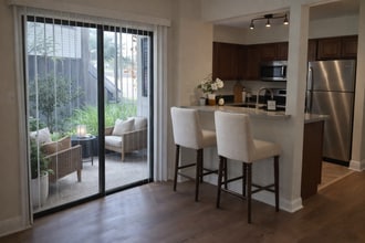 Building Photo - 2936 Antique Oaks Cir