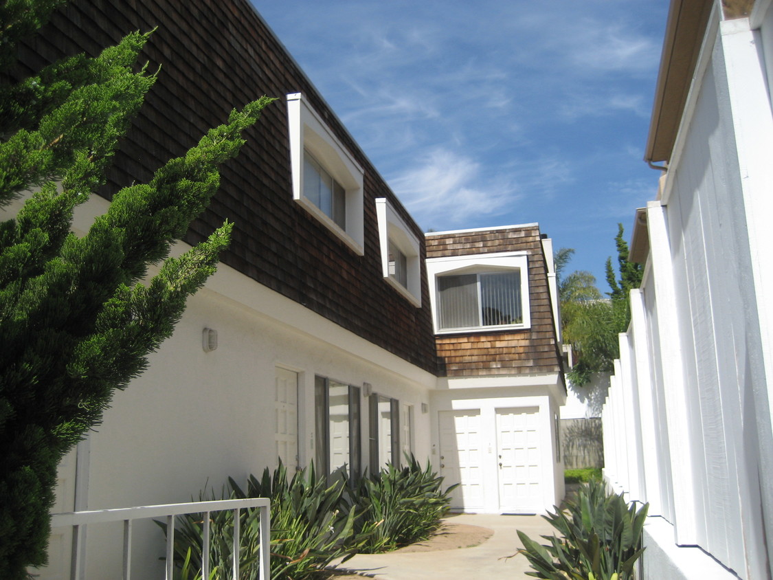 Building Photo - Gresham Apartments