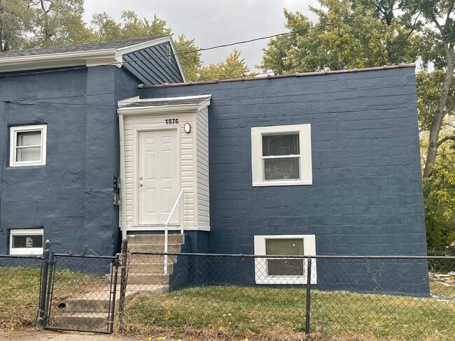 Building Photo - Eichelberger