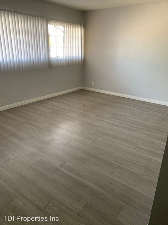 Foto del edificio - 921 N Eucalyptus Ave