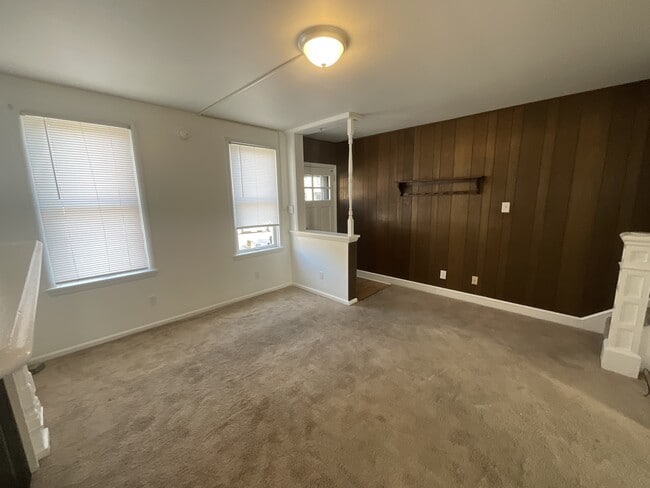 Building Photo - 40 S Bedford St