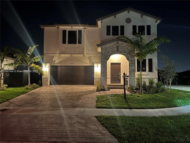 Foto del edificio - 12901 SW 229th st