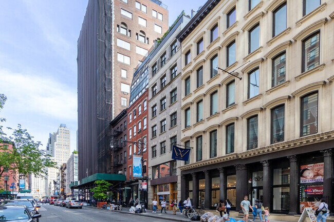 Building Photo - 148 Chambers St