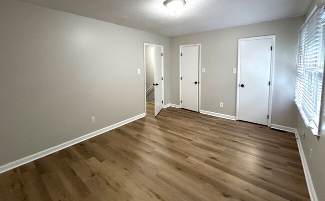 Building Photo - GORMAN1228