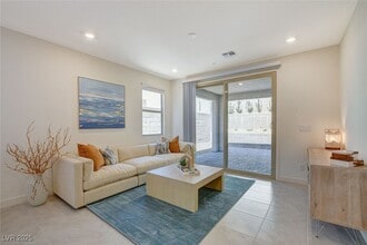 Building Photo - 1561 Crowned Eagle St