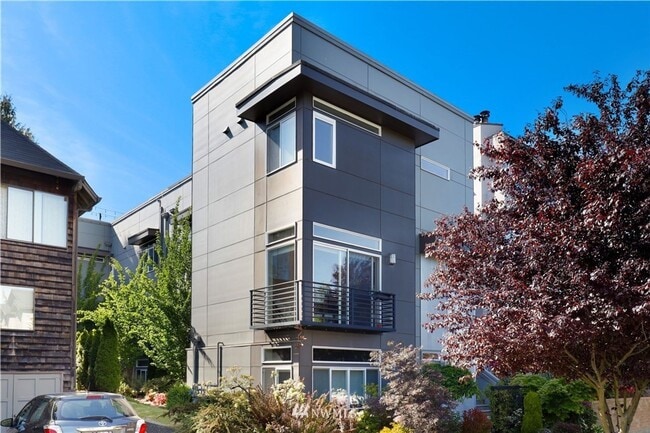 Photo - 1633 California Ave SW Townhome