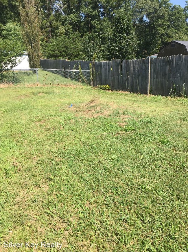 Building Photo - 3 br, 2 bath House - 320 County Road 135 #11